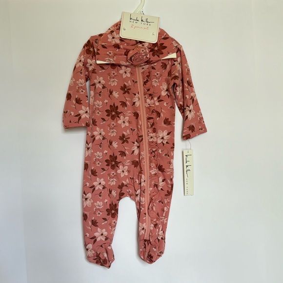 NWT Baby Girls 2 Pc Footie Pajamas , Floral Pink, Matching Hat, 6-9M - Picture 1 of 7